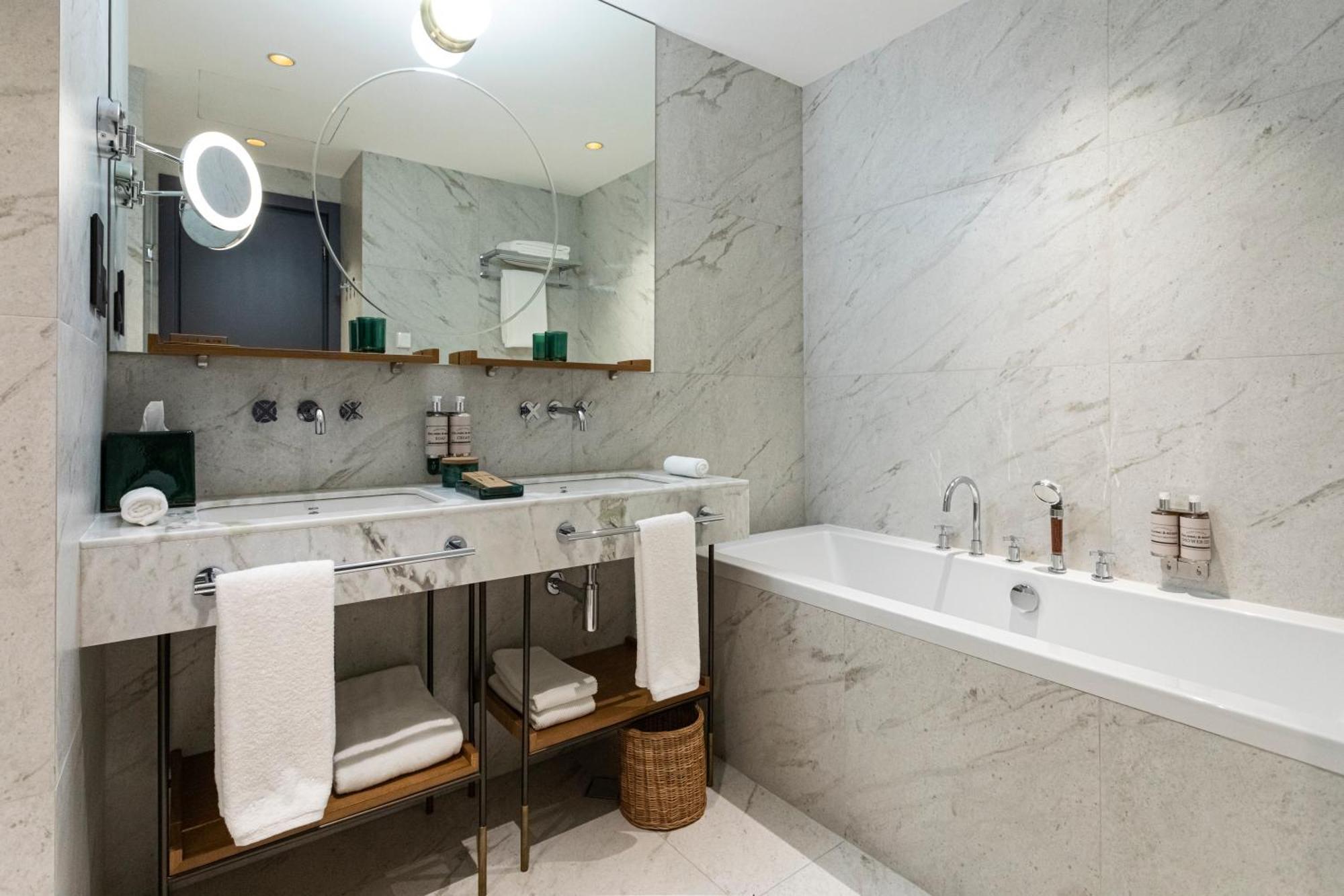 Khedi Hotel Тбилиси Экстерьер фото